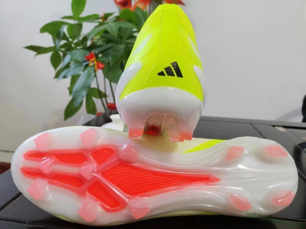 T♡ FG Laceless Soccer Cleats in Yellow/Blue/Red Colorway - Buy Now
